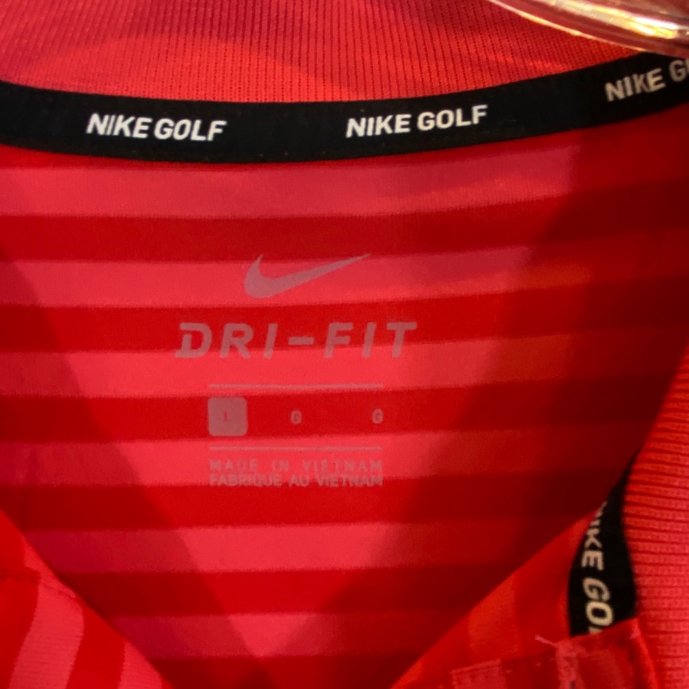 SOLD Nike Golf Shirt - L - Picture 3 of 7
